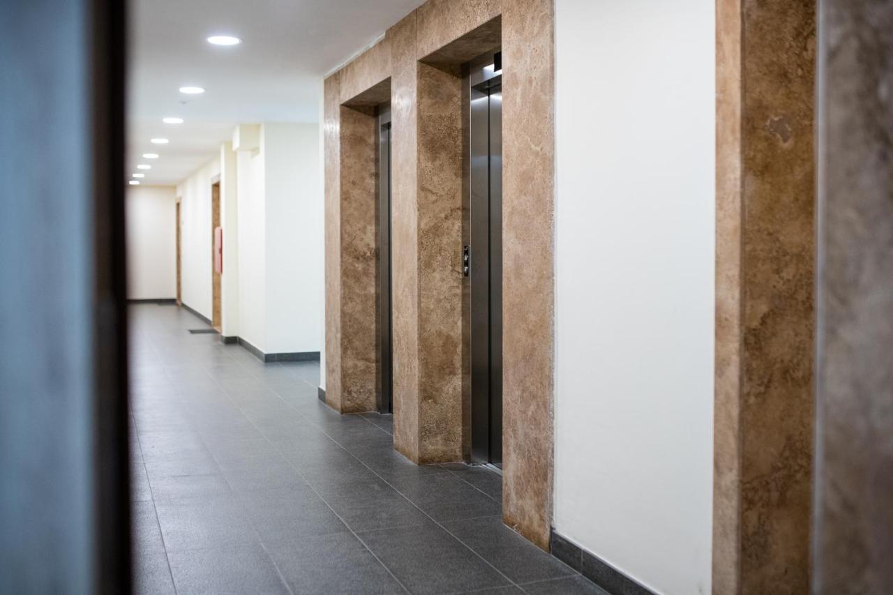 Sky Academic Apartment Varna Exterior photo