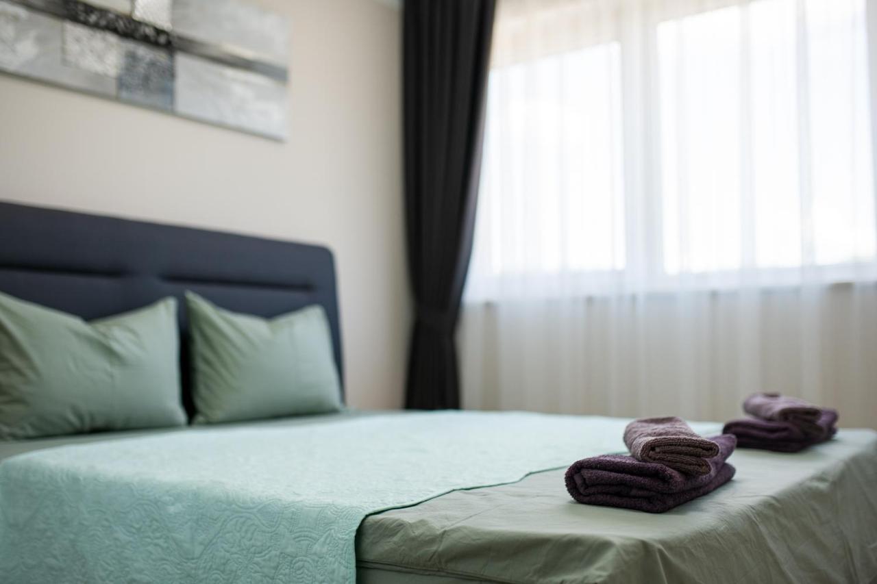 Sky Academic Apartment Varna Exterior photo